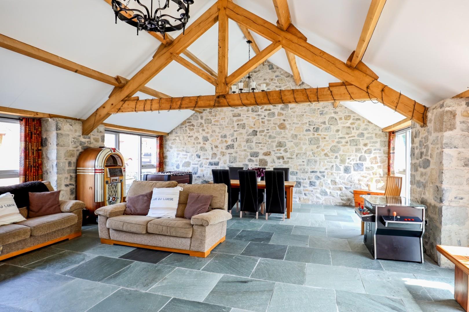 Ty Broc, Parc Farm, St. Donat's, Nr Llantwit Major, Vale of Glamorgan, CF61 1AG
